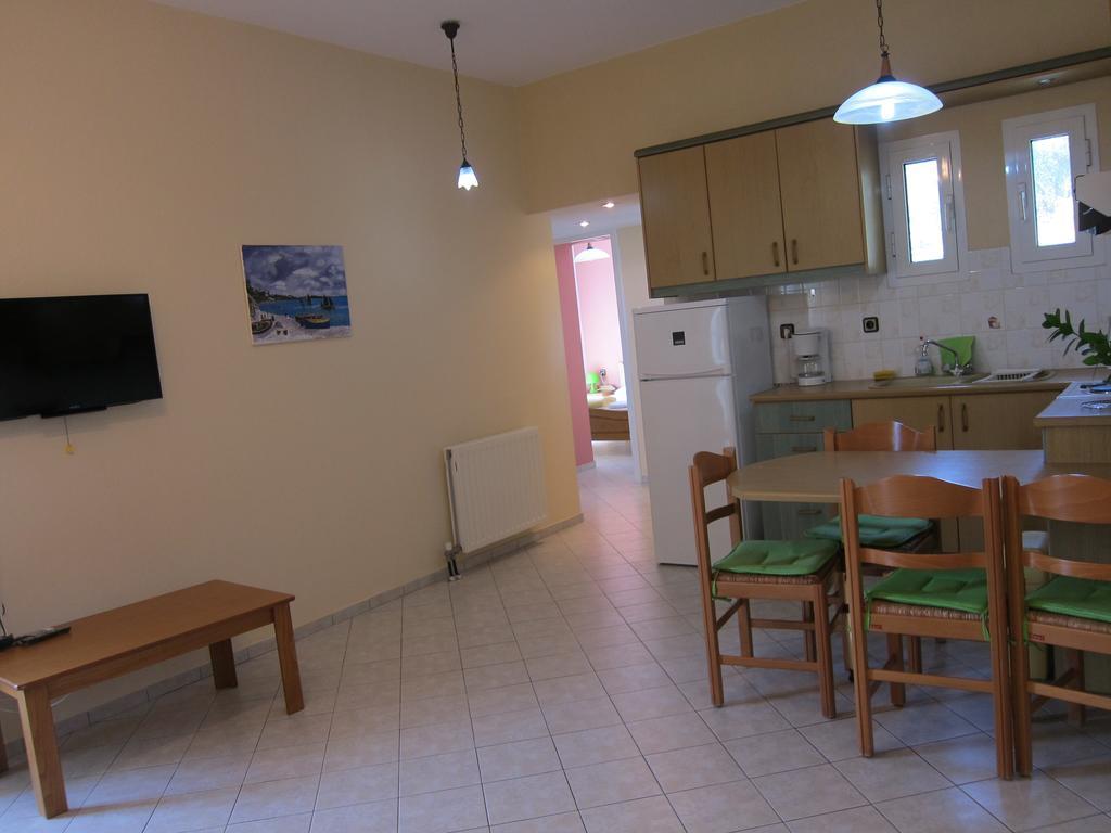 Stelios Apartments Istron エクステリア 写真