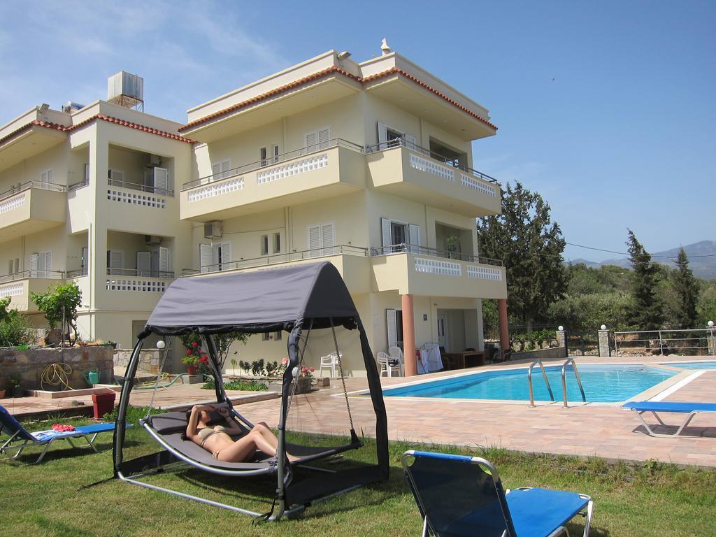 Stelios Apartments Istron エクステリア 写真